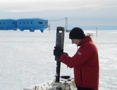 discovering_the_hole_in_the_ozone_layer_-_dr_jonathan_shanklin_1973