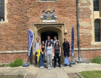 he_merseyside_students_at_magdalene_college_during_the_university_open_day_photo_credit_damian_meir