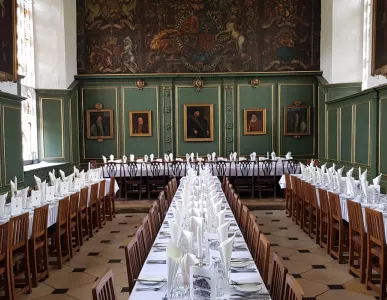 magdalene_college_hall